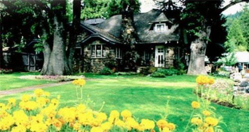Strawberry Valley Inn image 19