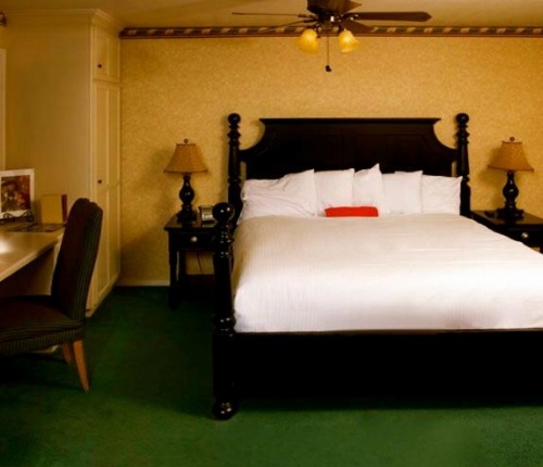 Strawberry Valley Inn image 20