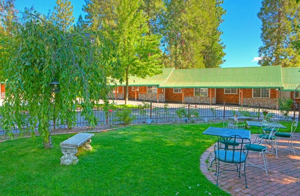 Strawberry Valley Inn
